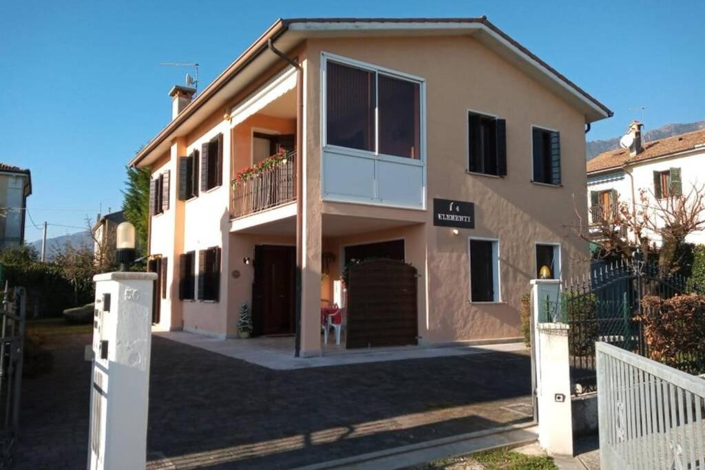 I 4 Elementi Apartment Crespano del Grappa Екстериор снимка